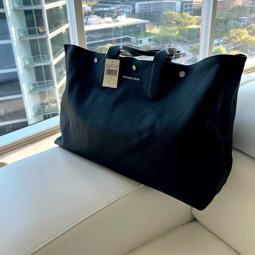 MICHAEL KORS  EXCUSE LIMITED Hudson Unisex Oversized Leather Tote Bag